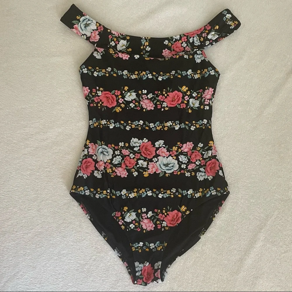 Old Navy off the shoulder swimsuit floral black print M